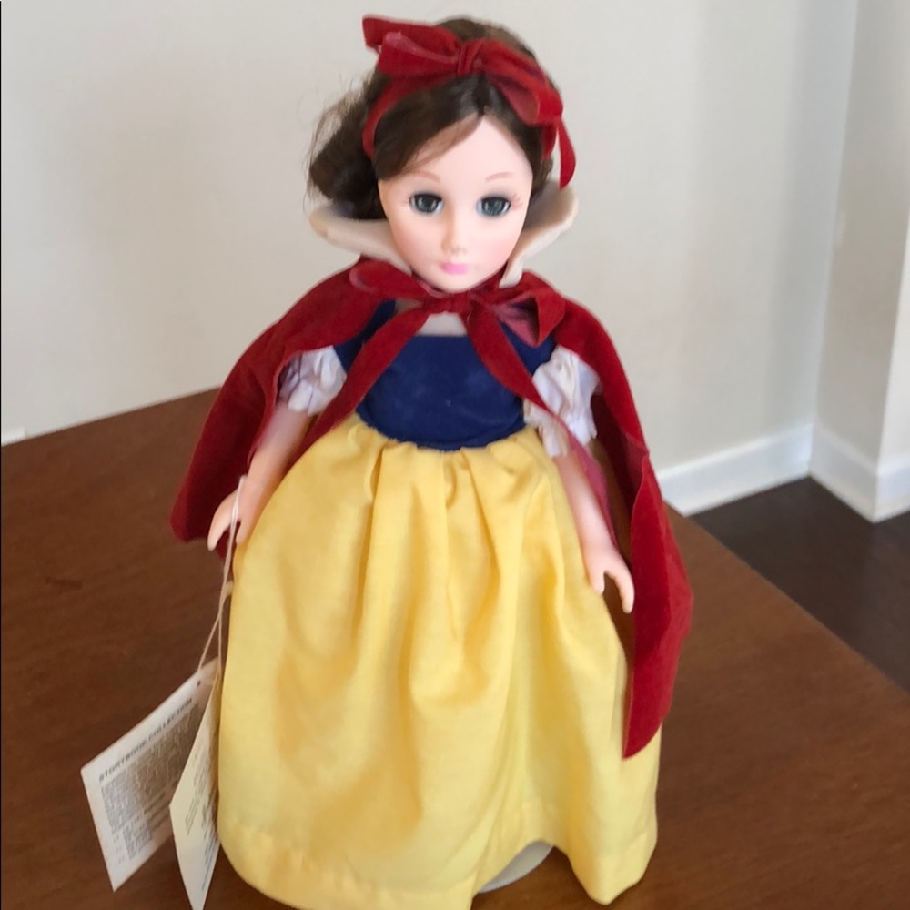 Effanbee Snow White Doll and stand